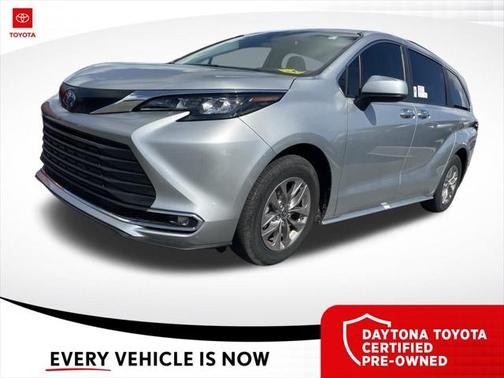 2024 Toyota Sienna XLE 8 Passenger