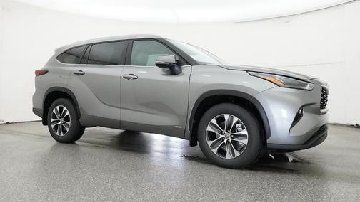 Heavy Metal 2026 Toyota Highlander Hybrid XLE