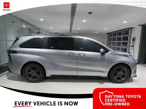 2021 Toyota Sienna Limited 7-Passenger