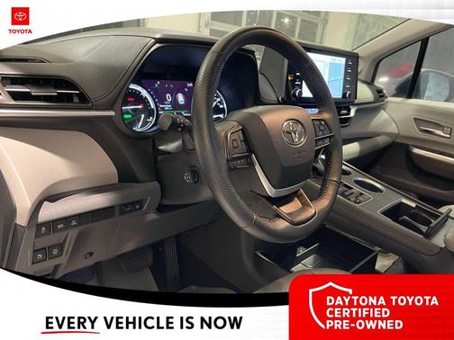 2021 Toyota Sienna Limited 7-Passenger