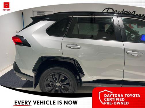 2023 Toyota RAV4 Hybrid SE