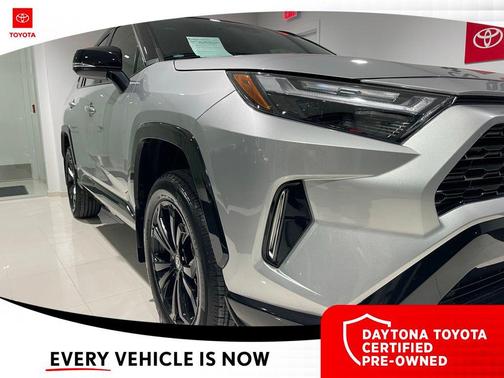2023 Toyota RAV4 Hybrid SE