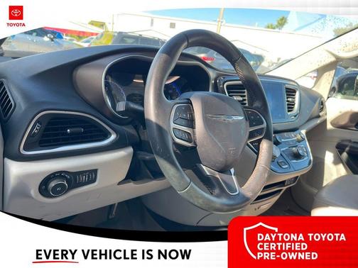 2018 Chrysler Pacifica Touring-L