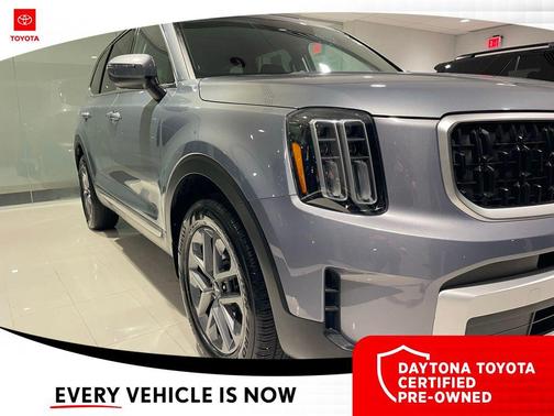 Everlasting Silver 2024 Kia Telluride LX