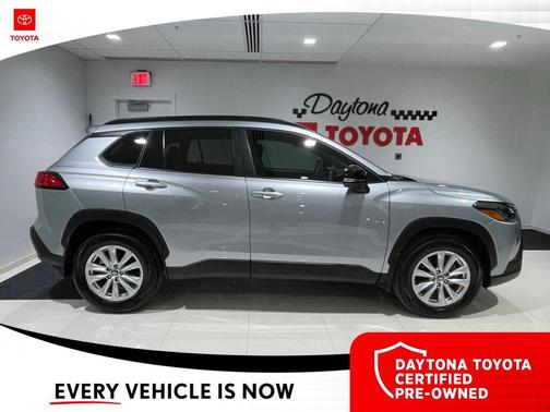 2025 Toyota Corolla Cross LE