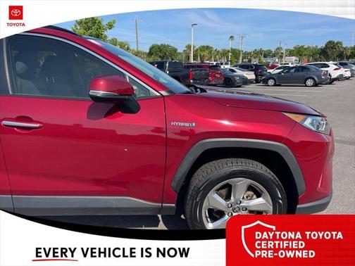 2020 Toyota RAV4 Hybrid SE