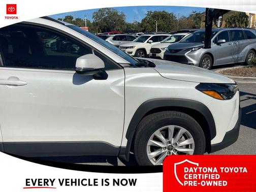 2024 Toyota Corolla Cross LE