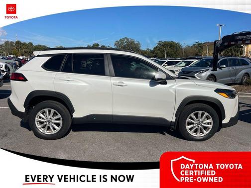 2024 Toyota Corolla Cross LE