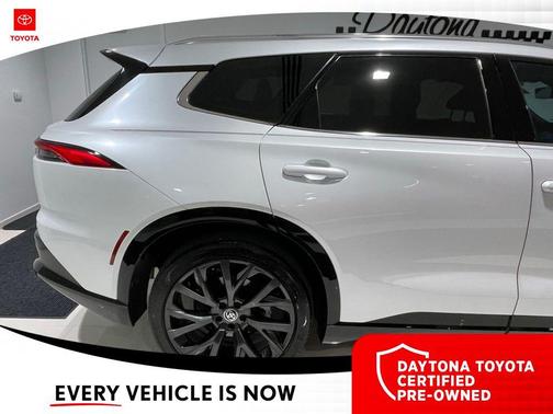 2025 Toyota Crown Signia Limited