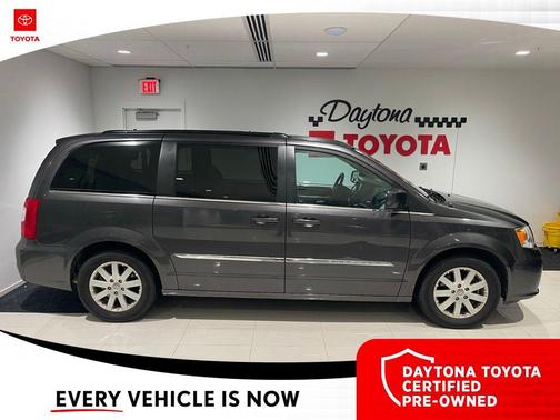 2015 Chrysler Town & Country Touring