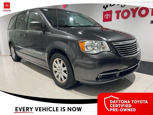 2015 Chrysler Town & Country Touring