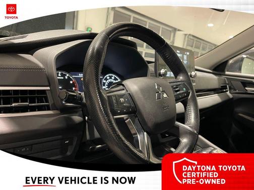 2022 Mitsubishi Outlander SE