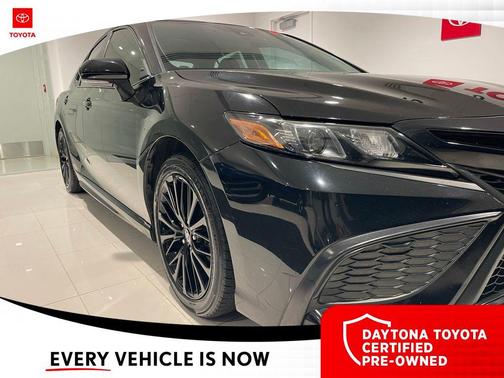 MIDNIGHT BLACK METAL 2022 Toyota Camry SE