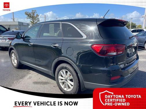 2020 Kia Sorento LX