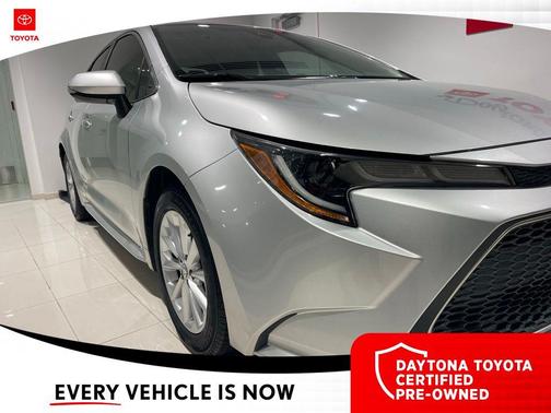 Classic Silver Metallic 2022 Toyota Corolla XLE
