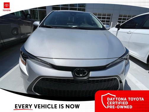 Classic Silver Metallic 2022 Toyota Corolla XLE