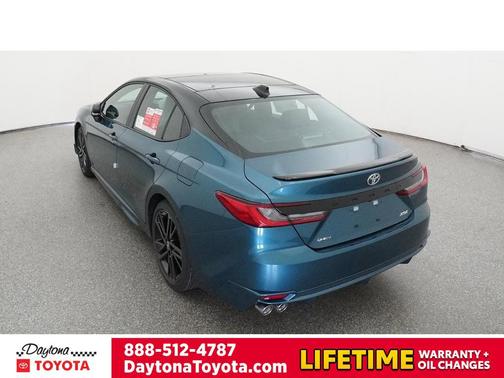 Ocean Gem with Midnight Black Metallic roof 2026 Toyota Camry XSE