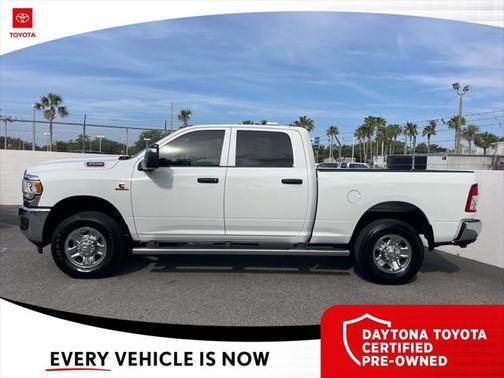 2024 RAM 3500 Tradesman Crew Cab 4x4 6'4' Box