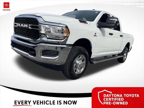 2024 RAM 3500 Tradesman Crew Cab 4x4 6'4' Box