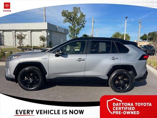 2020 Toyota RAV4 Hybrid SE
