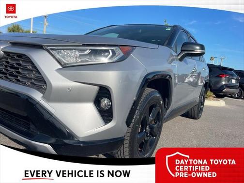 2020 Toyota RAV4 Hybrid SE