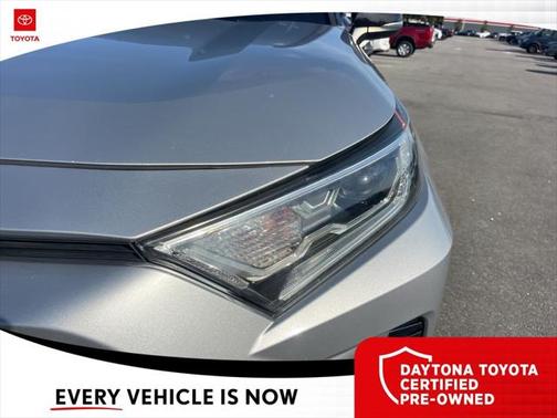 2020 Toyota RAV4 Hybrid SE