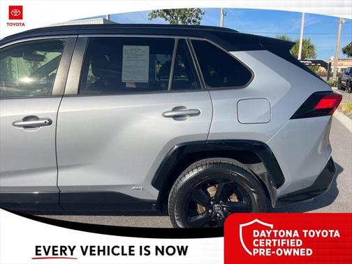 2020 Toyota RAV4 Hybrid SE
