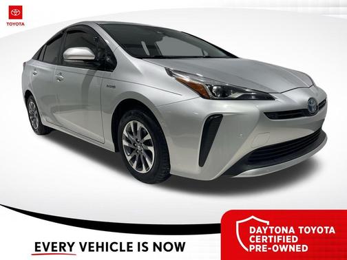 2020 Toyota Prius XLE