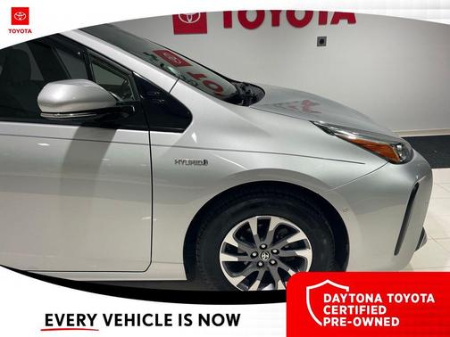 2020 Toyota Prius XLE