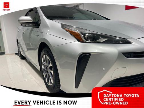 2020 Toyota Prius XLE