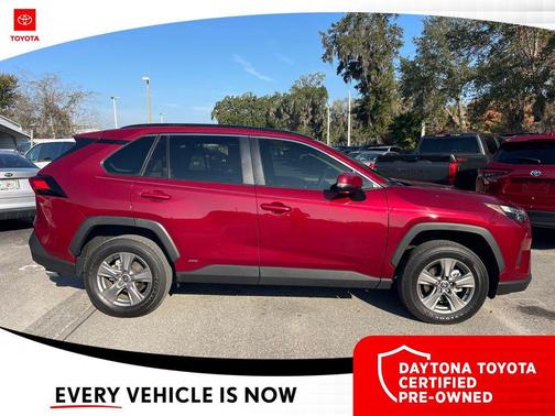 2024 Toyota RAV4 Hybrid XLE