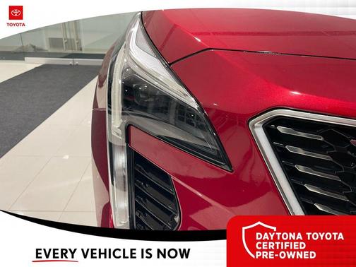 2019 Cadillac XT4 Premium Luxury