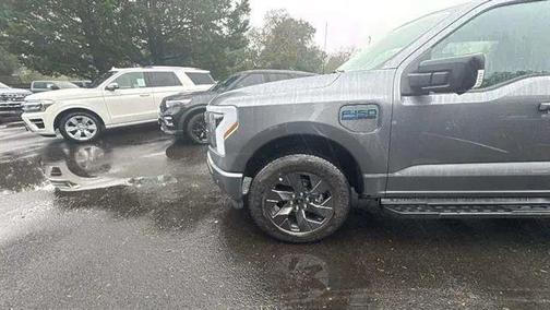 2024 Ford F-150 Lightning Flash