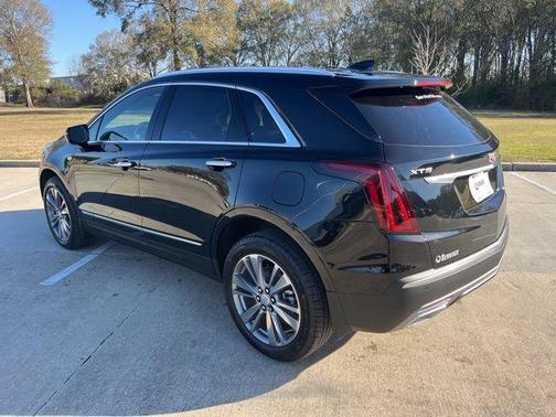 Stellar Black Metallic 2026 Cadillac XT5 Premium Luxury
