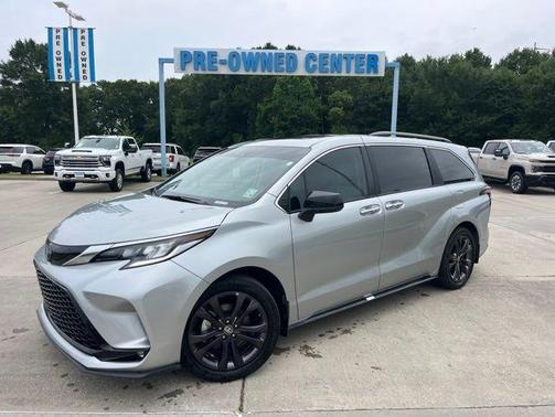 Celestial Silver Metallic 2024 Toyota Sienna XSE 7 Passenger