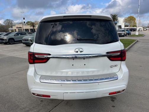 2019 INFINITI QX80 Luxe