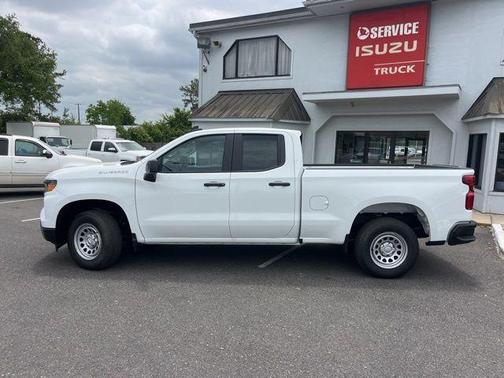 Summit White 2026 Chevrolet Silverado 1500 WT
