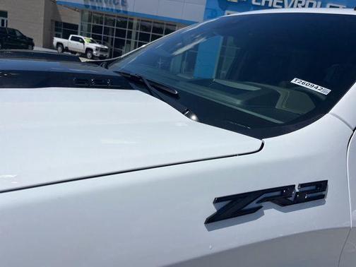 Summit White 2026 Chevrolet Silverado 1500 ZR2