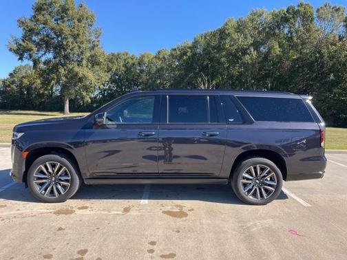 2024 Cadillac Escalade ESV Sport