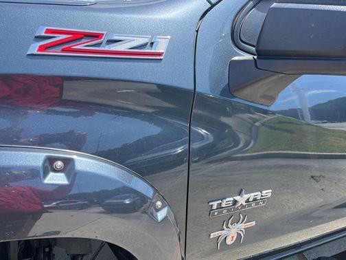 Shadow Gray Metallic 2021 Chevrolet Silverado 1500 RST