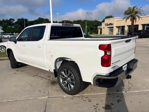 Summit White 2026 Chevrolet Silverado 1500 LT