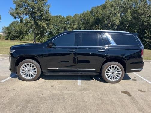 2024 Cadillac Escalade Luxury