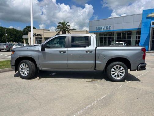 Sterling Gray Metallic 2026 Chevrolet Silverado 1500 Custom