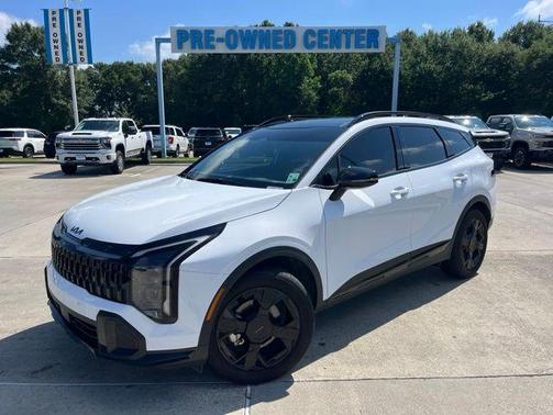 Glacial White Pearl 2026 Kia Sportage X-Line