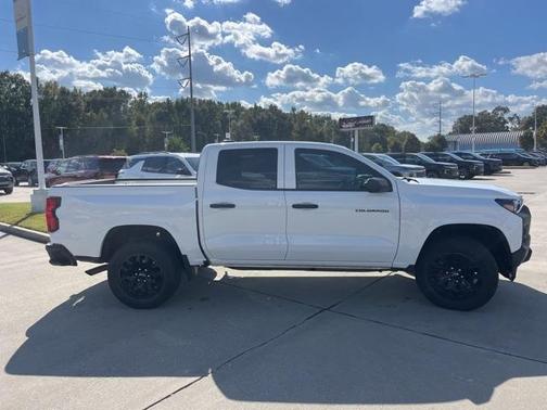 2025 Chevrolet Colorado WT