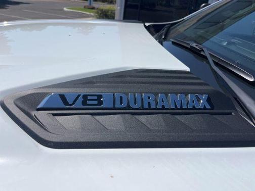 Summit White 2026 Chevrolet Silverado 3500 WT