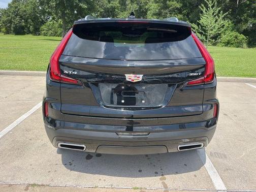 Stellar Black Metallic 2025 Cadillac XT4 Premium Luxury
