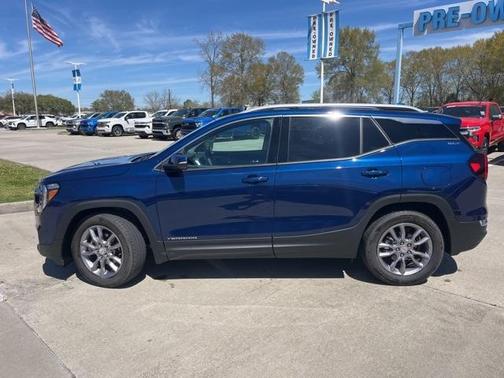 2022 GMC Terrain SLT