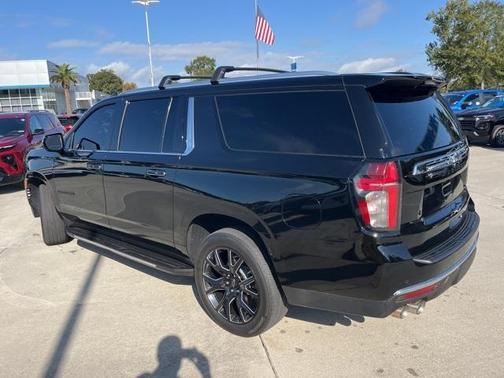 2024 Chevrolet Suburban Premier