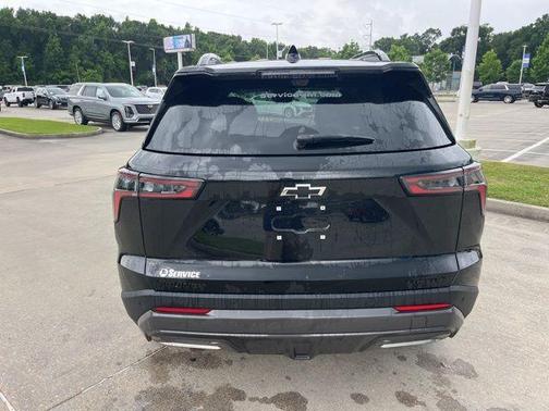 Mosaic Black Metallic 2026 Chevrolet Equinox ACTIV